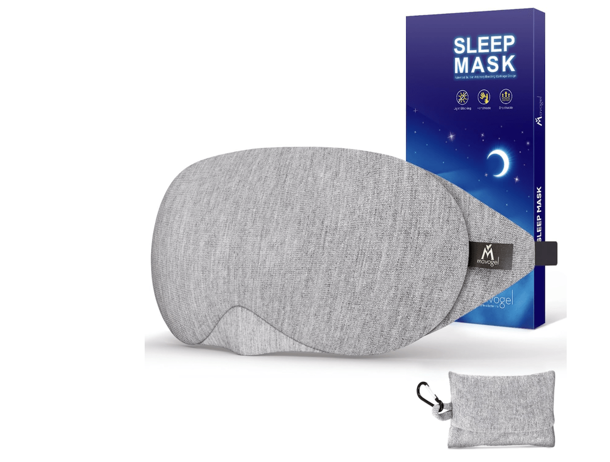 Comfortable sleep eye mask for flights
